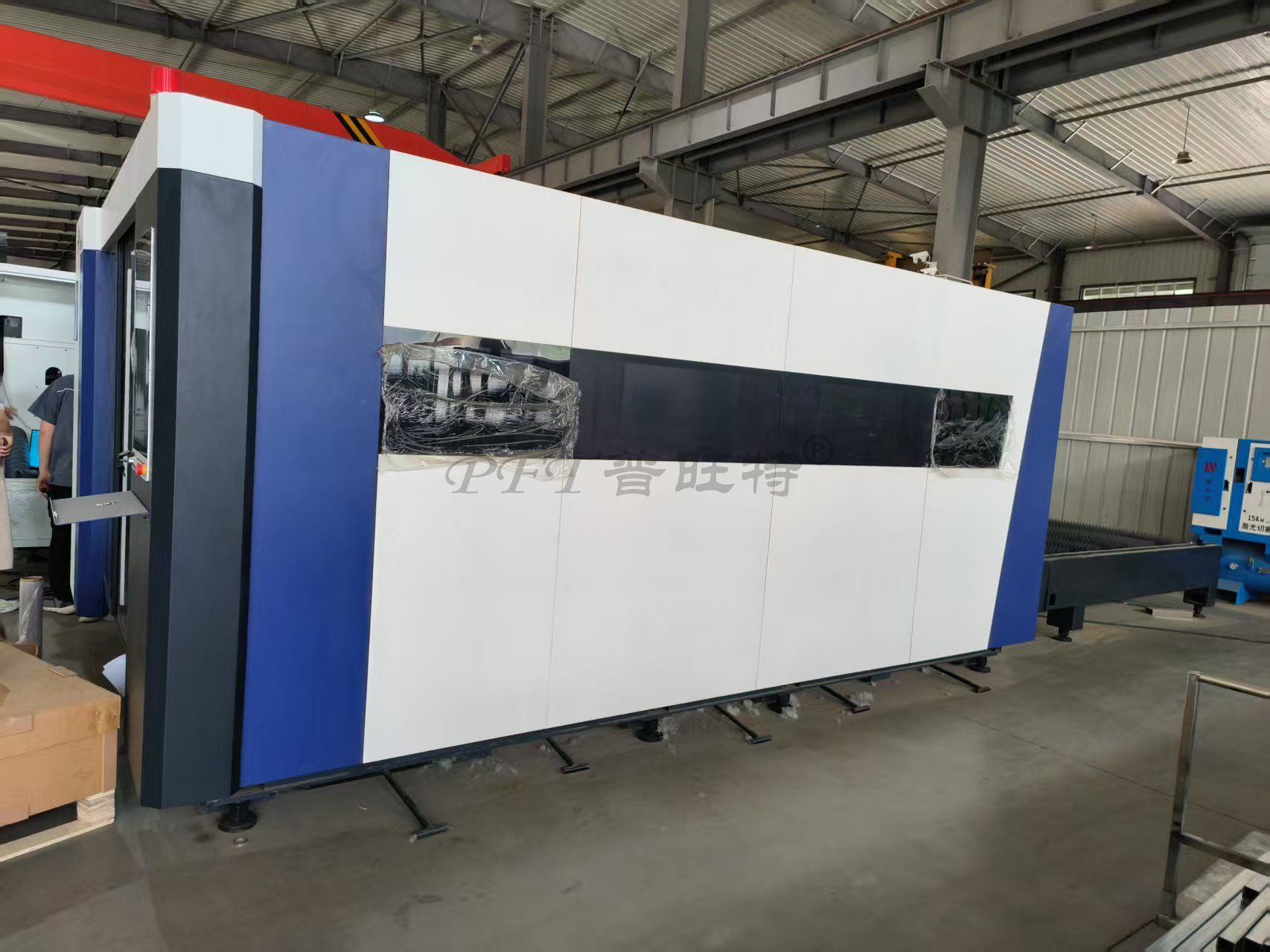 Enclosed Exchange Platform Fiber Laser Cutting Machines thumbnail 5